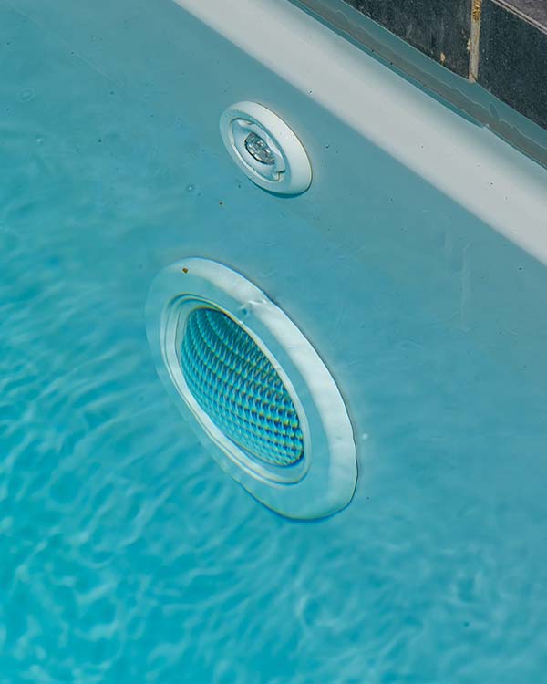 Starlinemonoblockzwembadverlichting • Vissers Zwembaden website