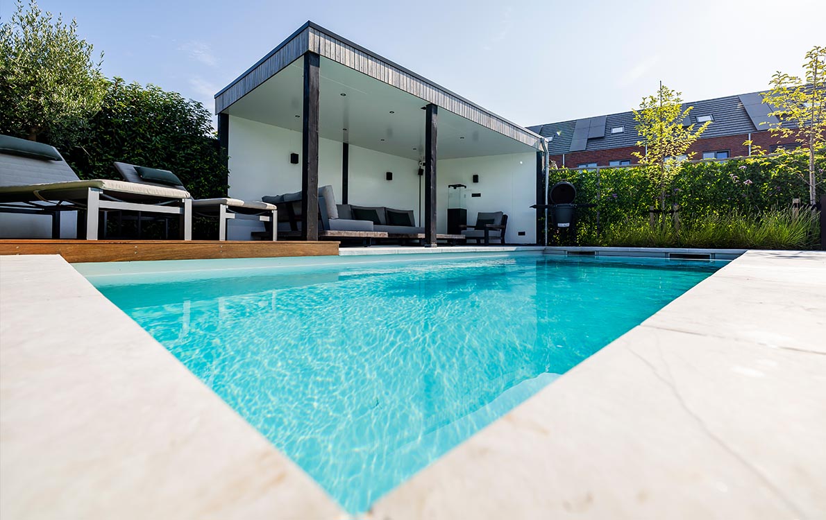 Plungepoolslider8 • Vissers Zwembaden website