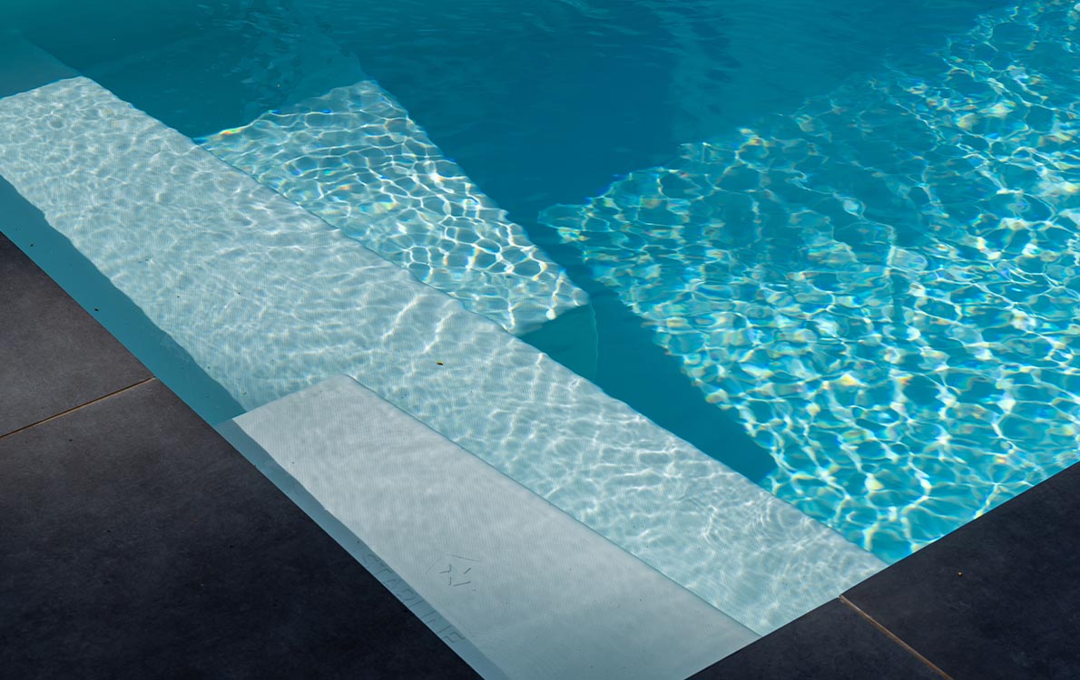 Plungepoolslider6 • Vissers Zwembaden website